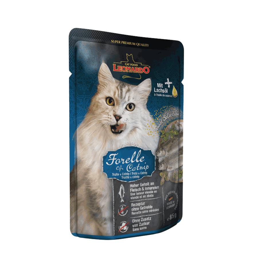 LEONARDO® Pouch Trucha Catnip: Deliciosa comida húmeda en bolsa de 85 gr para gatos, con trucha fresca y catnip relajante. 🐟🌿 Nutrición superior y placer asegurado para tu felino. 🐾