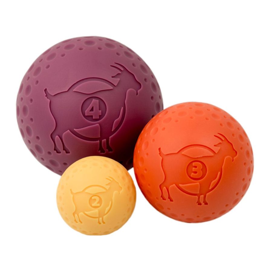 Pelota de Goma Natural GOAT ⚽, juguete duradero y flotante para perros activos. Ideal para buscar, morder y aventuras en el agua.